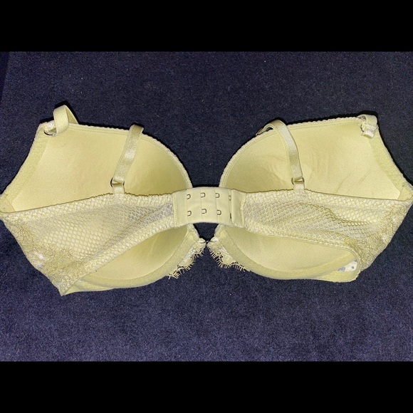 VS yellow fishnet push-up - Picture 2 of 3